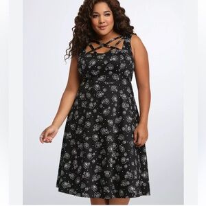 Torrid dress Black white skull rose floral retro swing dress 26 4X NEW